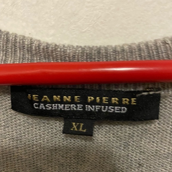 Grey quartersleeve - Picture 2 of 2